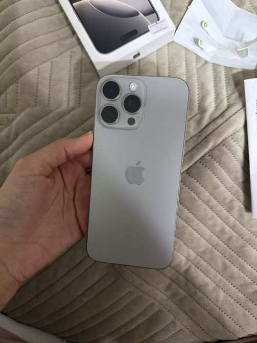 IPhone 16 Pro max с гарантией