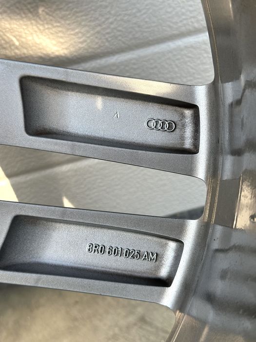 Джанти с гуми AUDI SQ5 21 8R0601025AM
