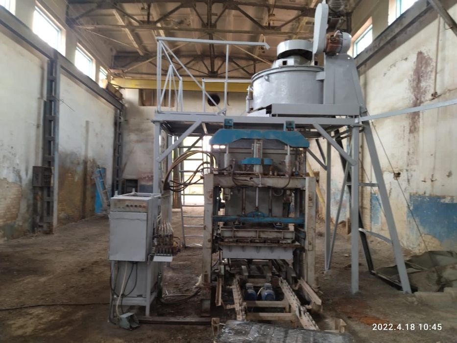 Станок по производству брусчатки