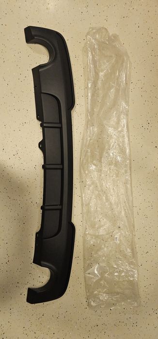 Difuzor BMW seria 5 F10 F11 M-pachet