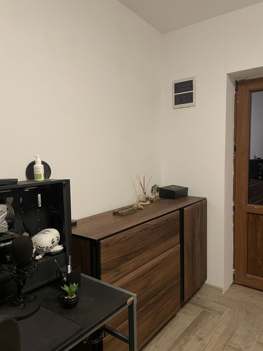 Inchiriez camera la casa cu 2 camere, zona Universitate