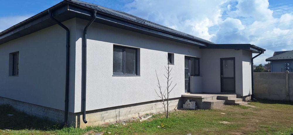 Vand sau inchiriez casă  Albești(Simnic)