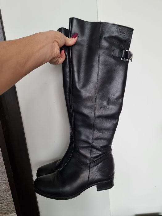 Дамски ботуши и обувки