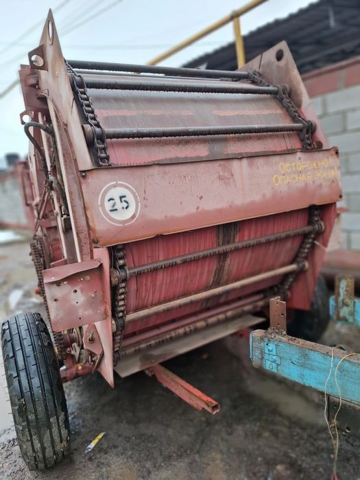 Рулонный пресс подборщик