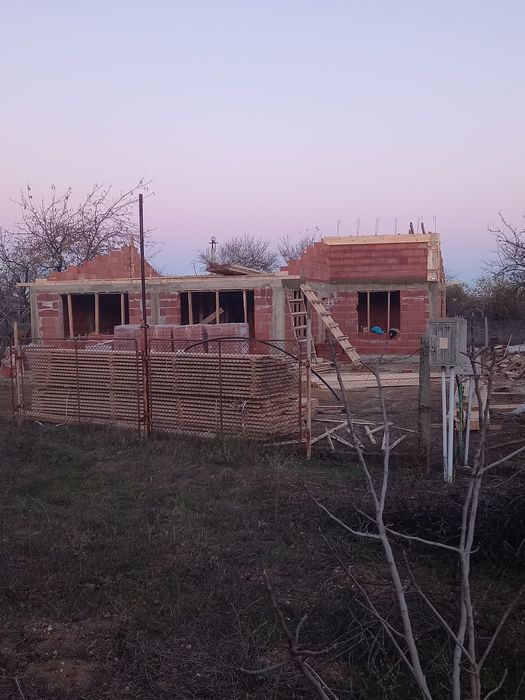 Стойтелни услуги