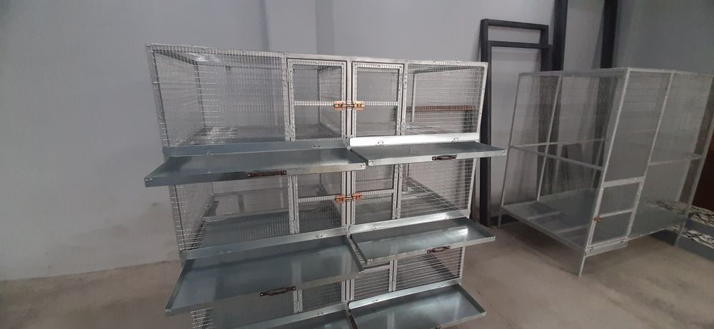 Qushlar uchun qafaslar