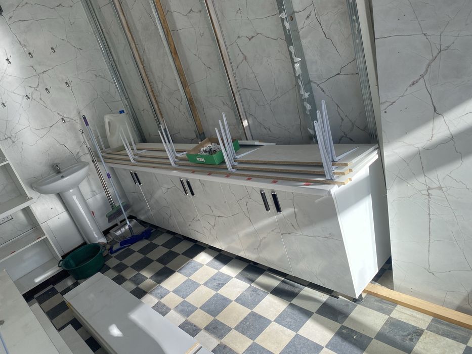 Мебел тумбо полки ламинат