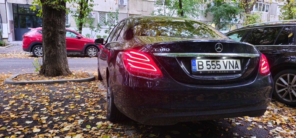Vand Mercedes w205 c180 2018, al2lea proprietar, provenienta Romania