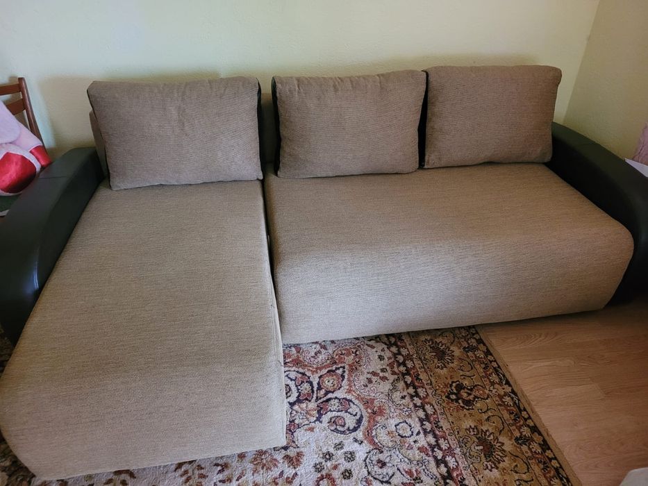 Vând colțar extensibil și 2 fotolii