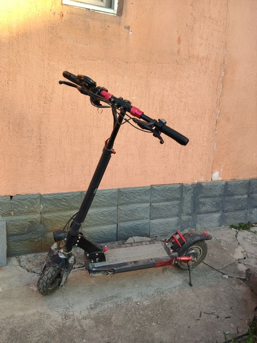 электросамокат Jetour