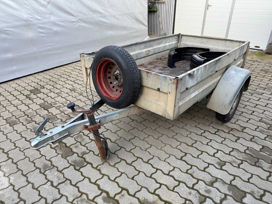 Remorcuta Stema an 1999 masa maxima 700kg Imatriculata