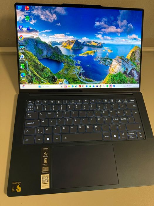 Laptop 2025 Lenovo YOGA 7 14 inch OLED3K Touchscreen 32GB DDR5 Snapdra