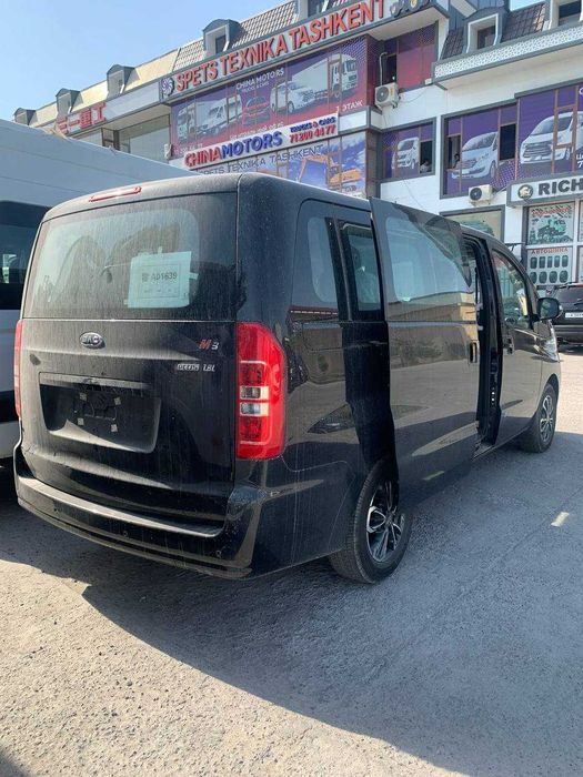 JAC M3 минивен в люкс позиция