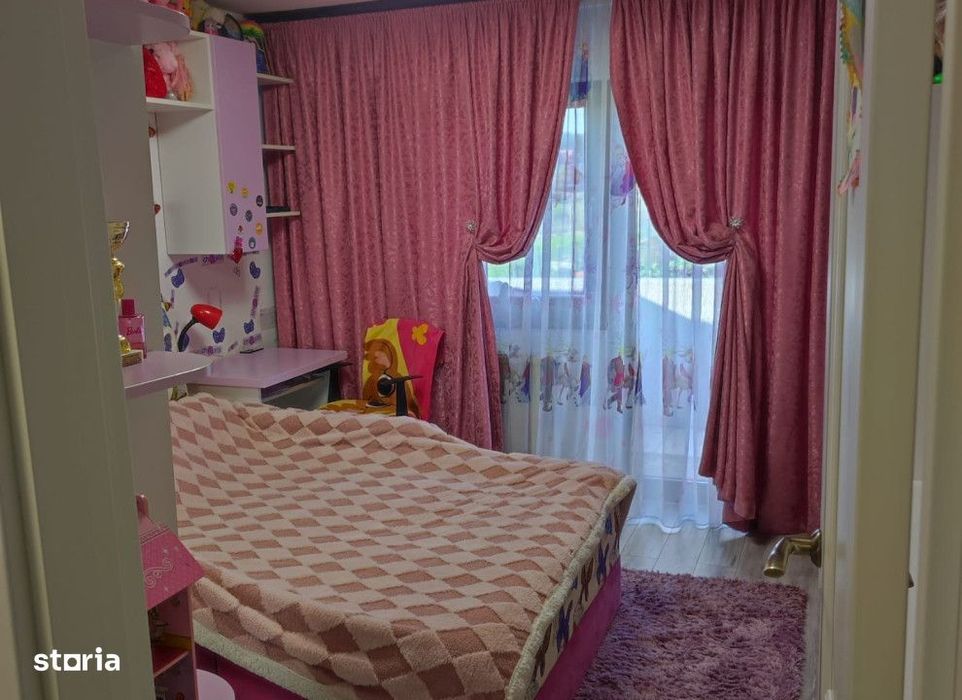 Duplex 4 camere intre Iasi si Miroslava,403mp teren,mobilat Cod:158876
