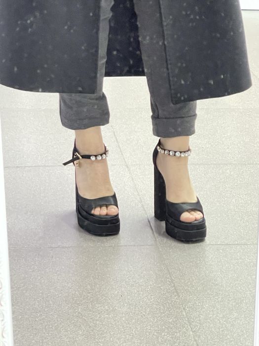 Туфли Братц, почти новые, надевала 2 раза