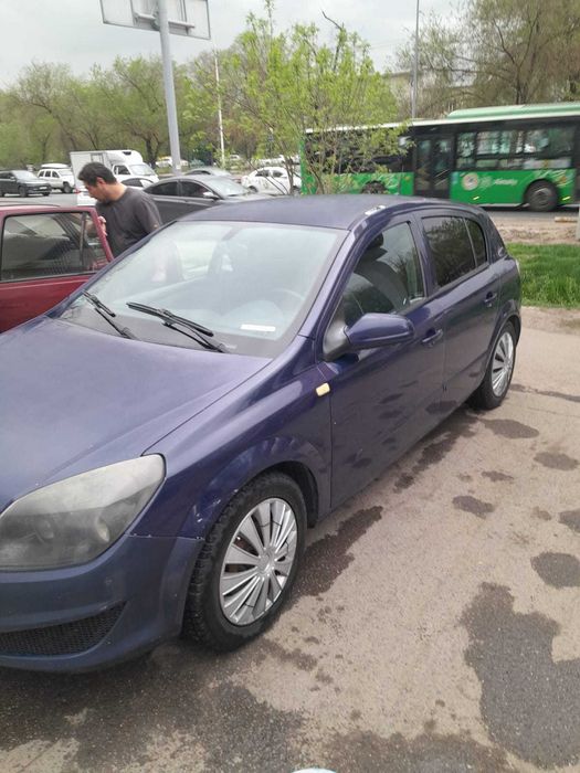 Автомашина Opel Astra 2004г,