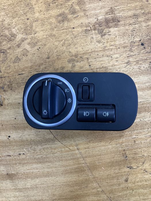 Range rover sport 2012година Ключ светлини