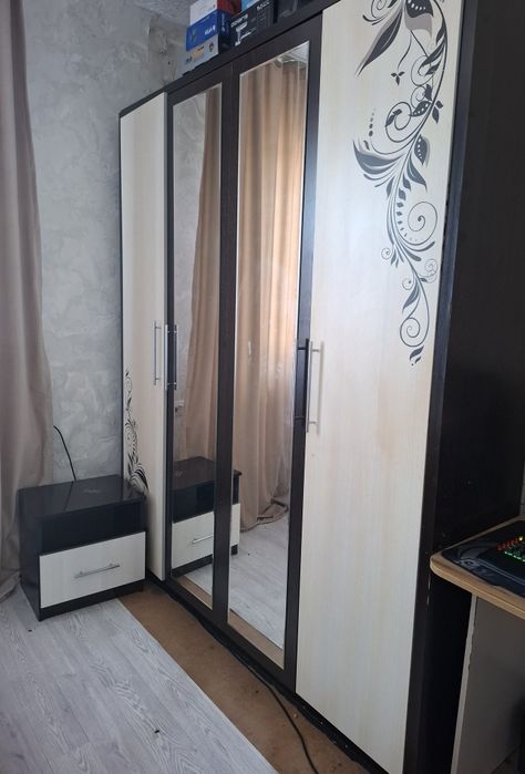 Спальный гарнитур