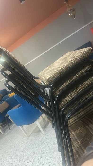 Продам столы и стулья