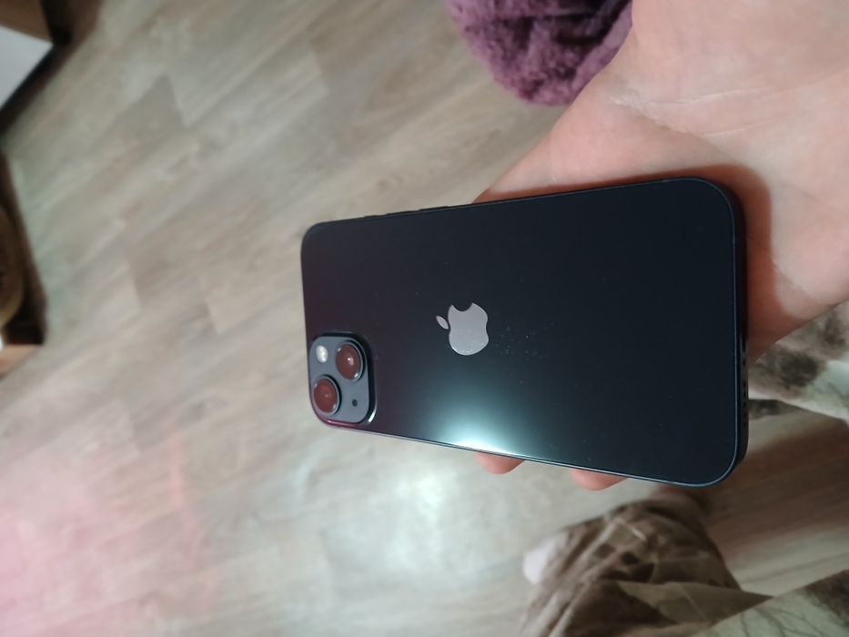 Iphone 13 с гарантией (коробка есть)