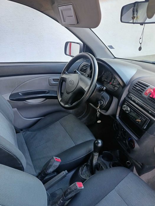 Kia Picanto 1.0 61кс