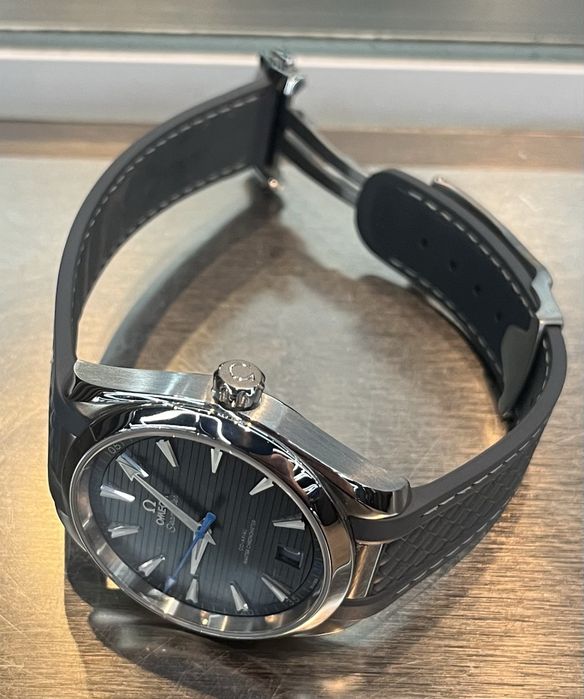 Часовник Omega AQUA TERRA 150M