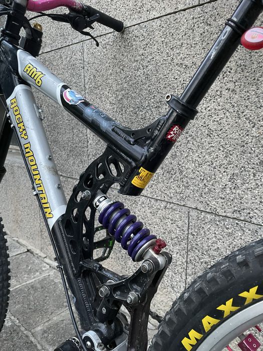 Продавам планинско Dawnhill колело Rocky mountain