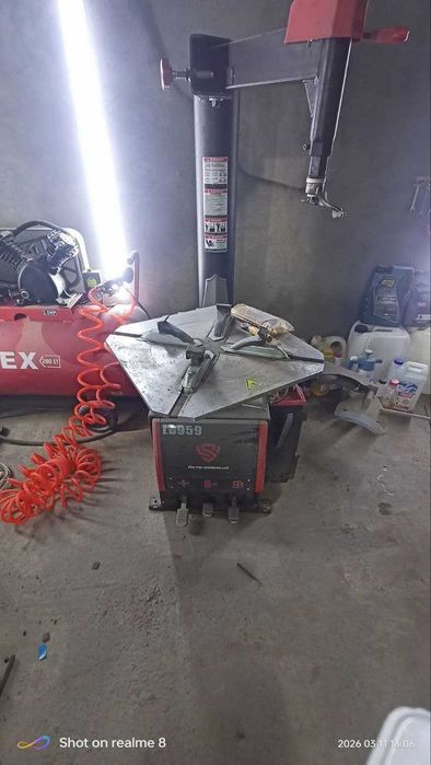 Шиномонтажный станок и балансировочный станок