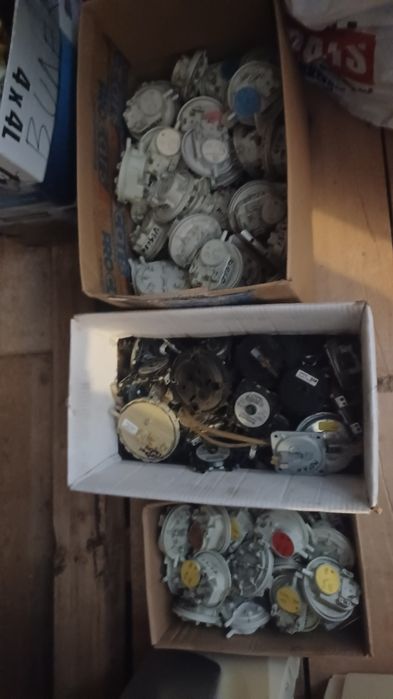 Presostat de aer centrala termica ( Montat contra cost)