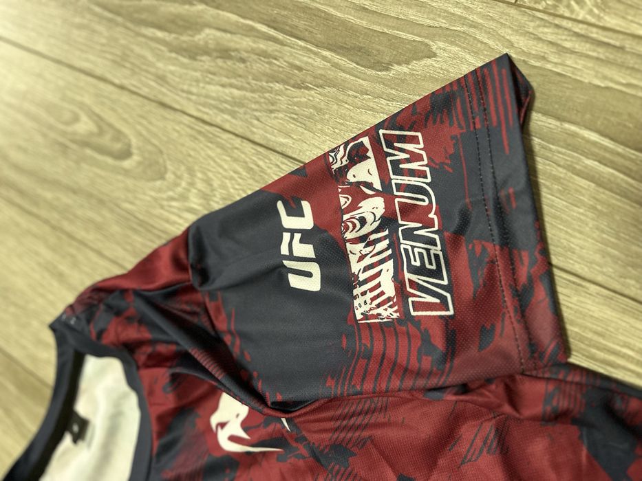 ufc venum  тениска-rashguard