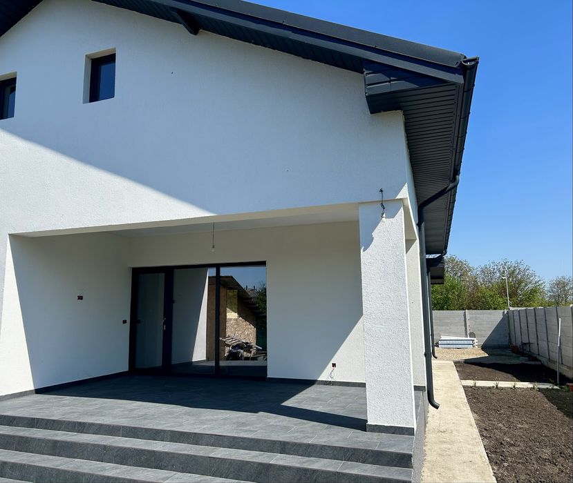 Casa de vanzare in Nanov