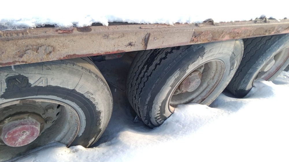Продам полуприцеп площадку
