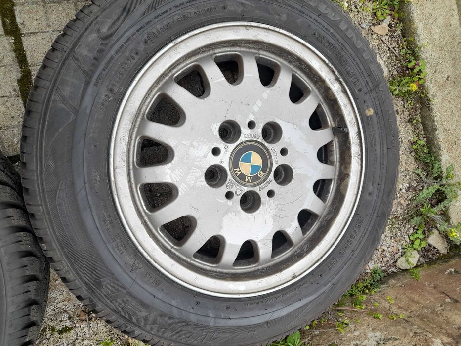 Продава оригинални алуминиеви джанти с гуми,BMW,15 цола