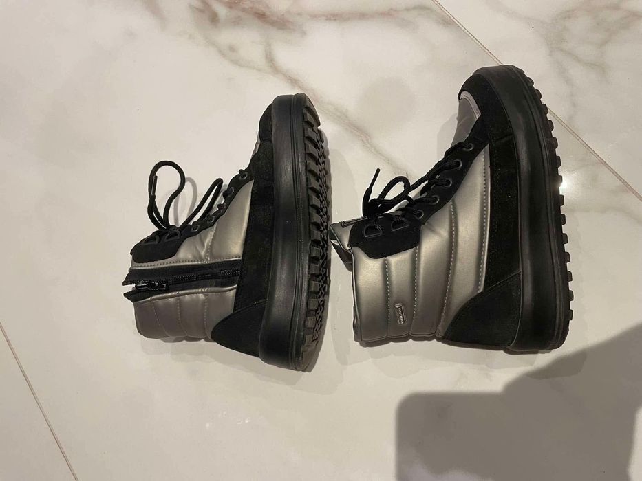 Боти с черно и сребърно