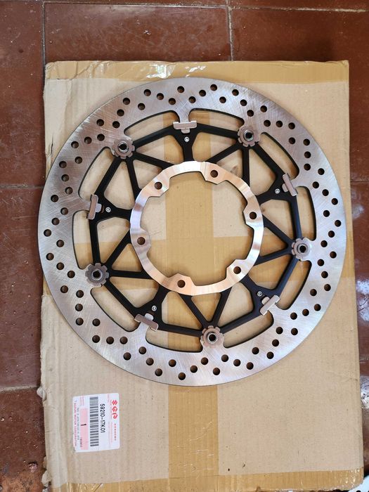 Дискове спирачни 320мм  Brembo Suzuki GSXR  59210-17k01