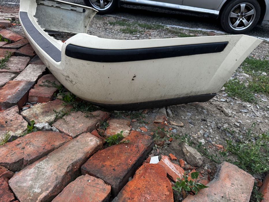 Bara spate Ford Mondeo mk3/Bara față Volkswagen VW Polo 6N2