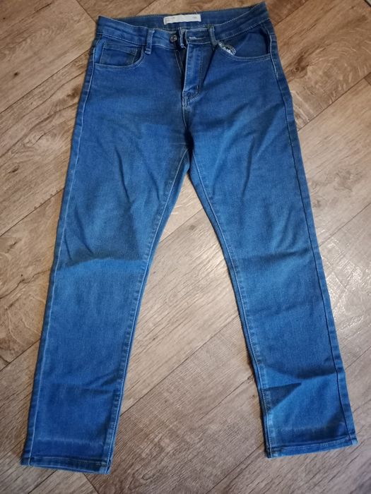 Школьные брюки и джинсы