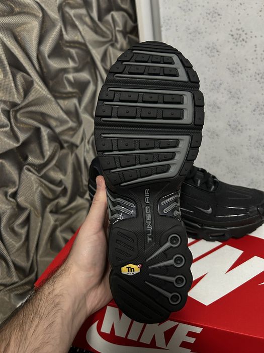 Vand Nike Air Max III TN , culoare negru complet ( All Black )