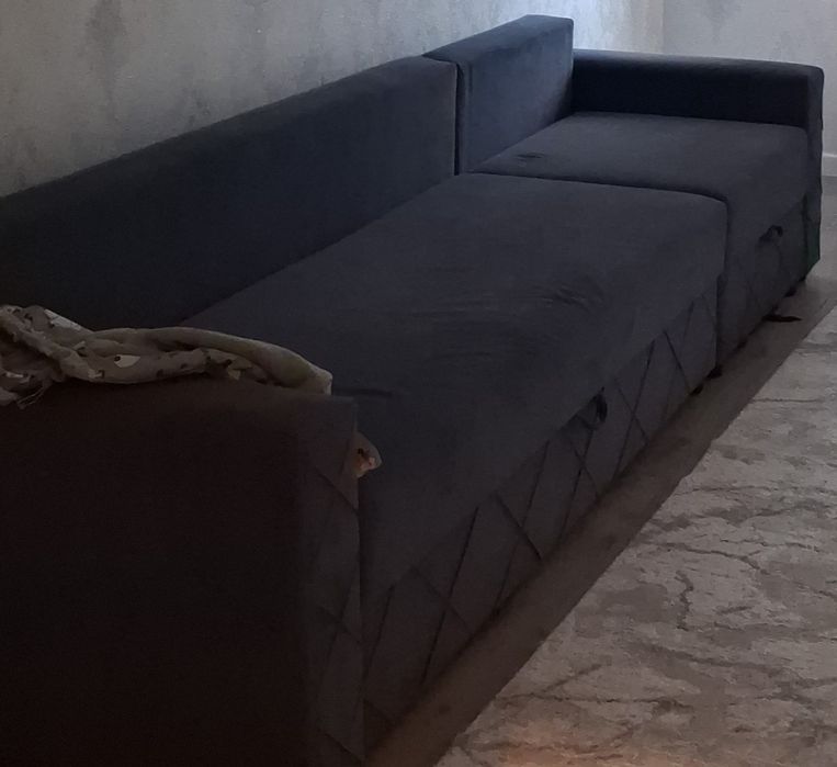 Продаю б/у диван