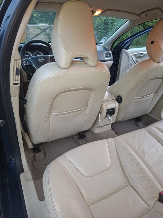 Se vinde Volvo S60