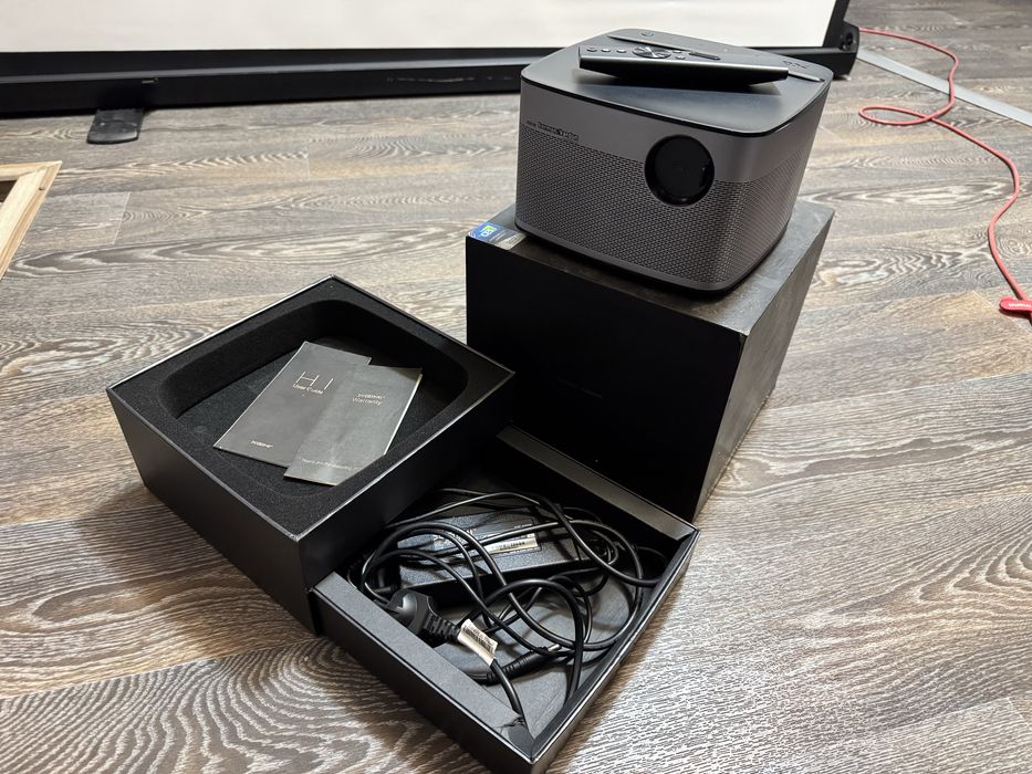 Проектор smart android XGMI со встроенной колонкой Harmann Kardon