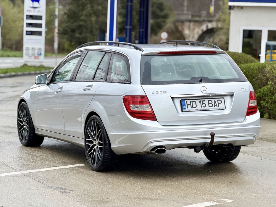Mercedes Benz C220 Avangarde 2.2CDI 6+1 Manual