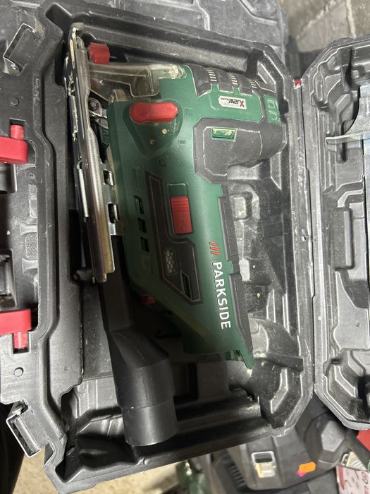 Акумулаторно зеге parkside