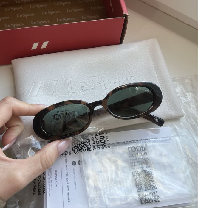 Новые очки Le Specs