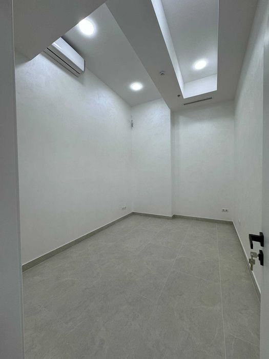 Коммерческое помещение 400 м² на первой линии в Tashkent City Gardens