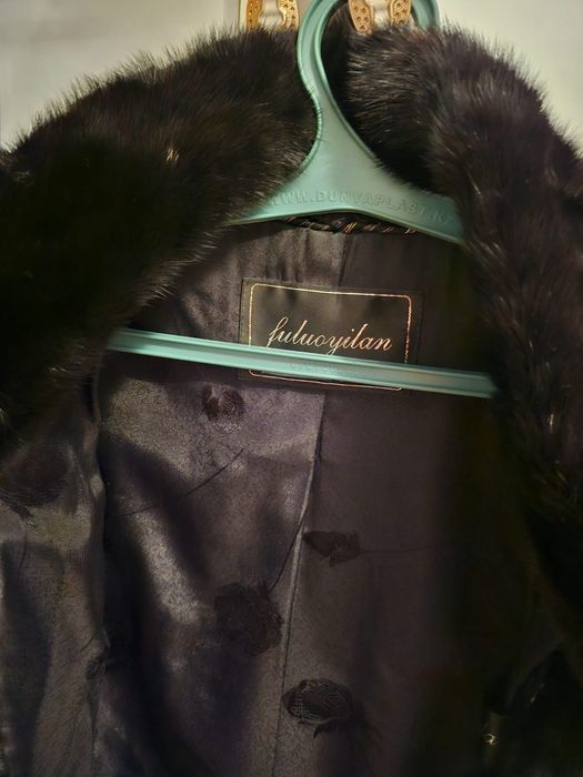 Продам норкавую шубу