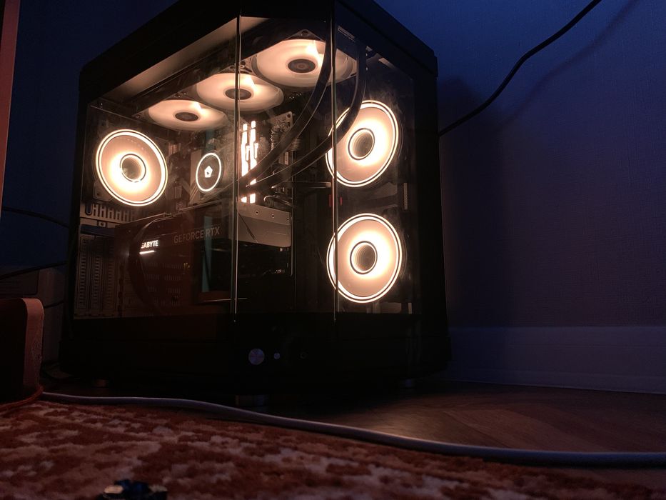 Rtx 4070 ti super i7 32gb ddr5