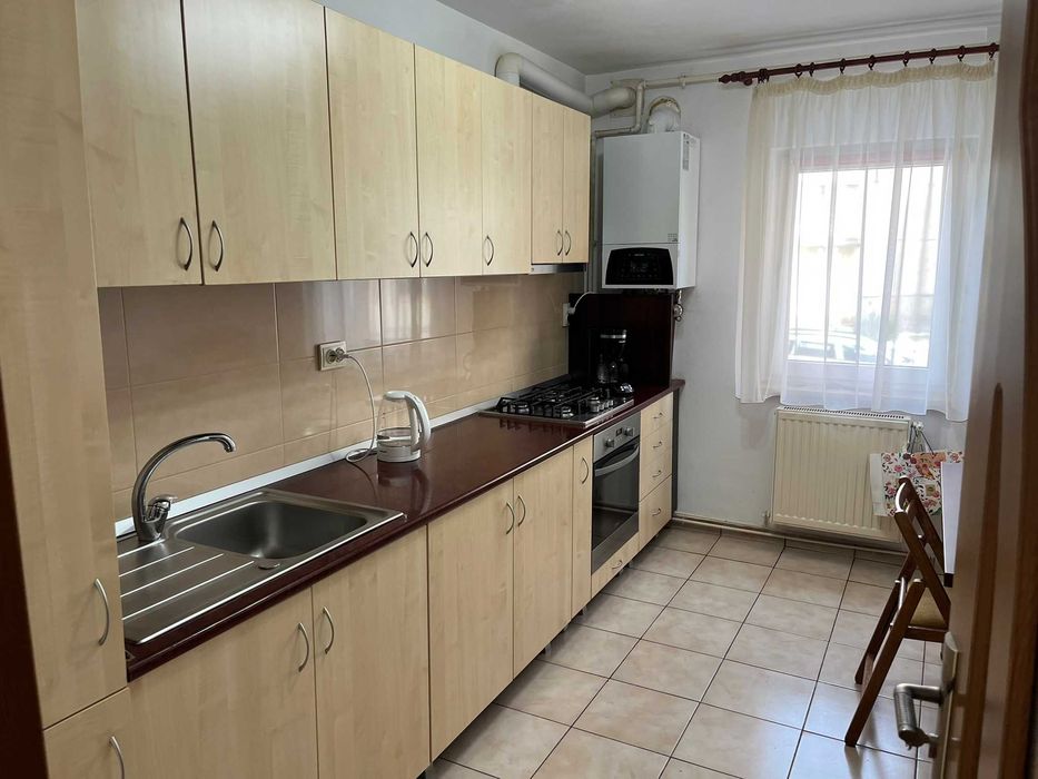 Apartament decomandat 3 camere parter, zona Profi Turnisor
