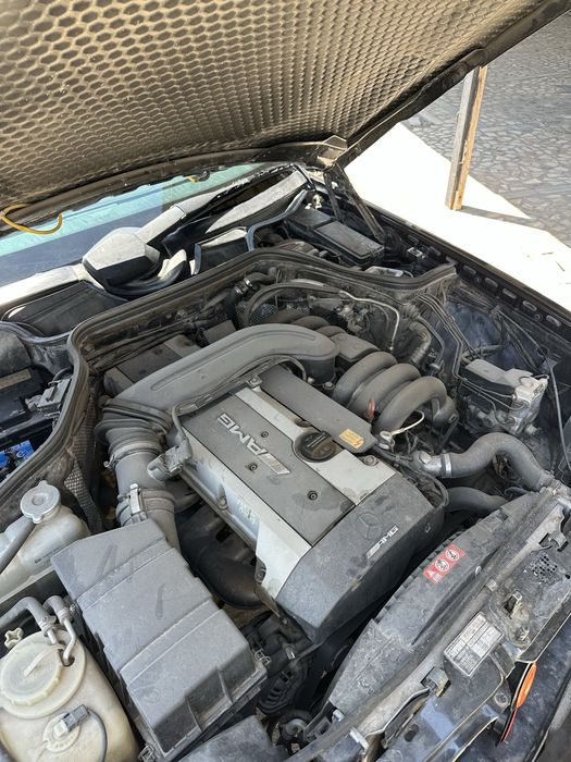 Mercedes Benz W124 E320