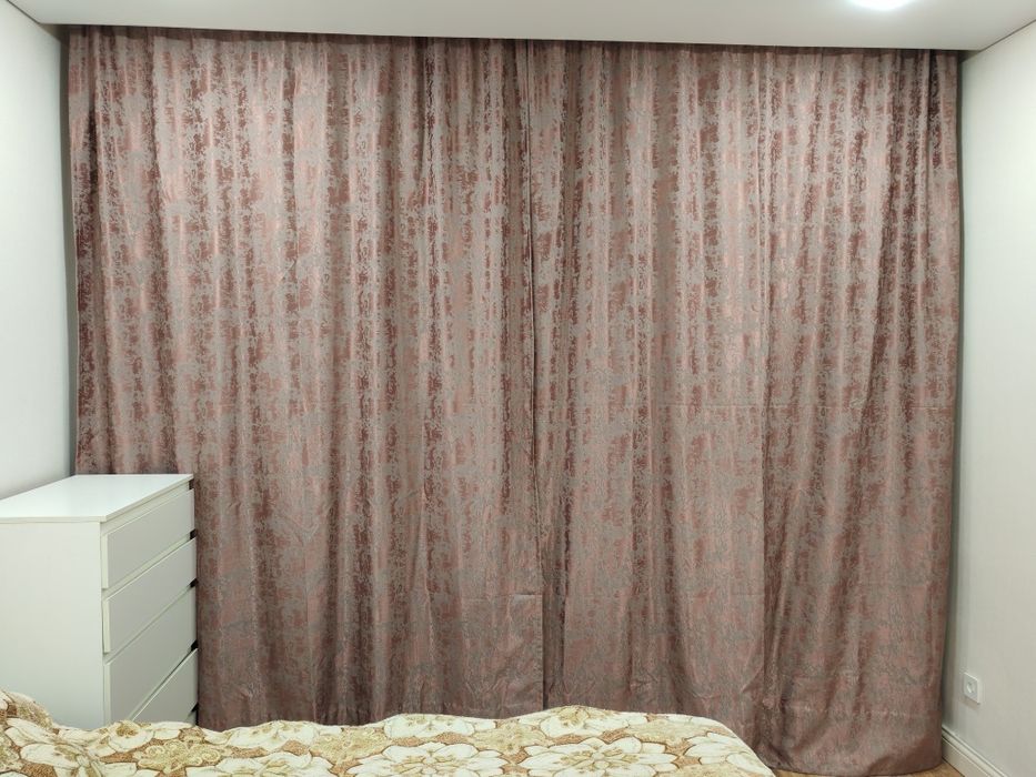 Продам б/у шторы